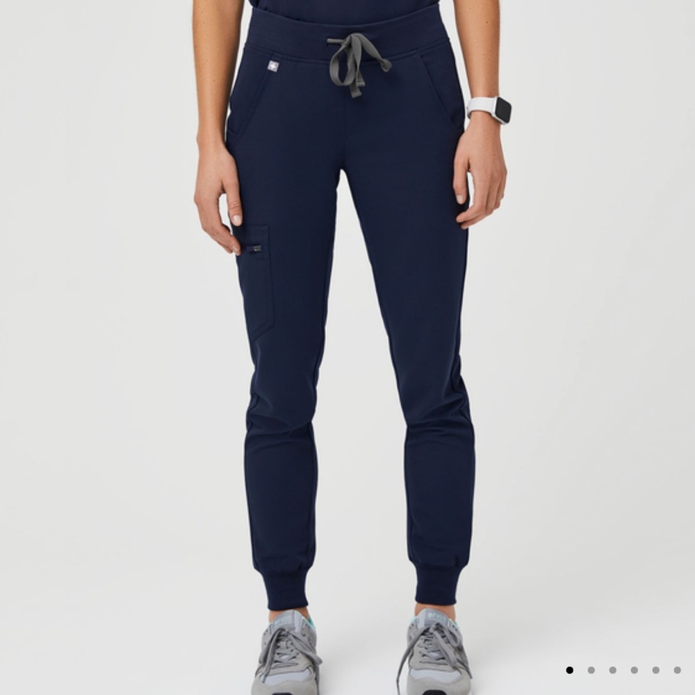 FIGS Zamora Jogger Scrub Pants- Navy